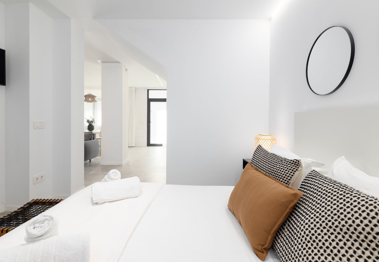 Studio in Valencia / València - Cabanyal Station A